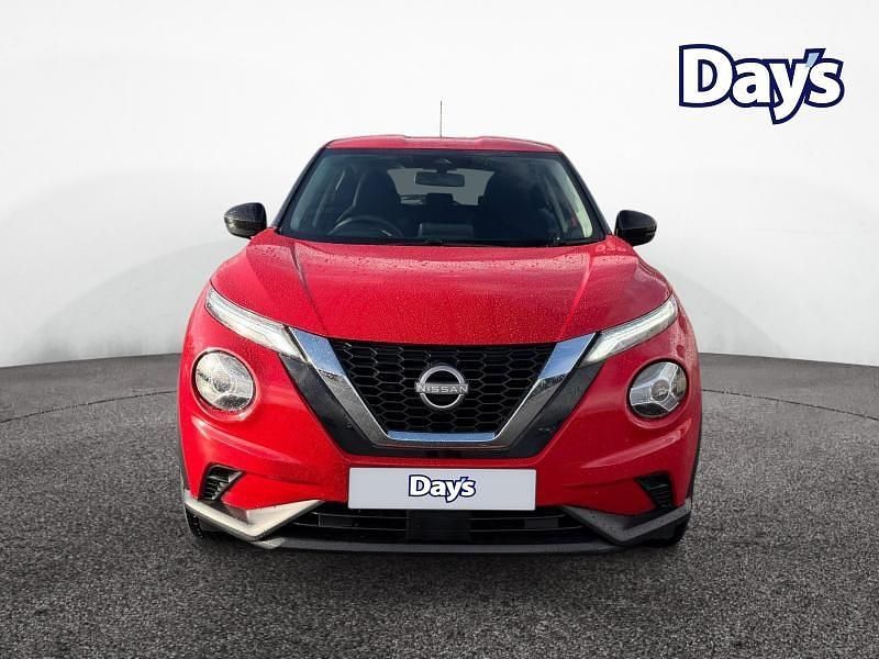 Used Nissan Juke Acenta 117 HP (86 kW) 2022 Red SUV