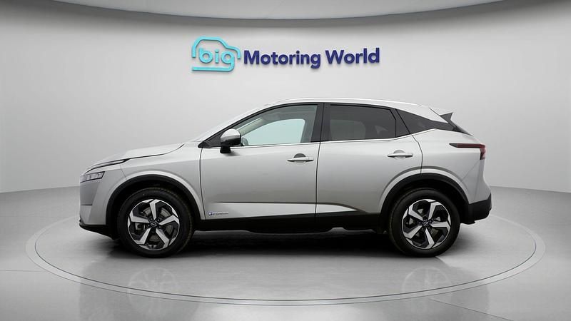 Used Nissan Qashqai N-Connecta 190 HP (139 kW) 2023 Silver SUV