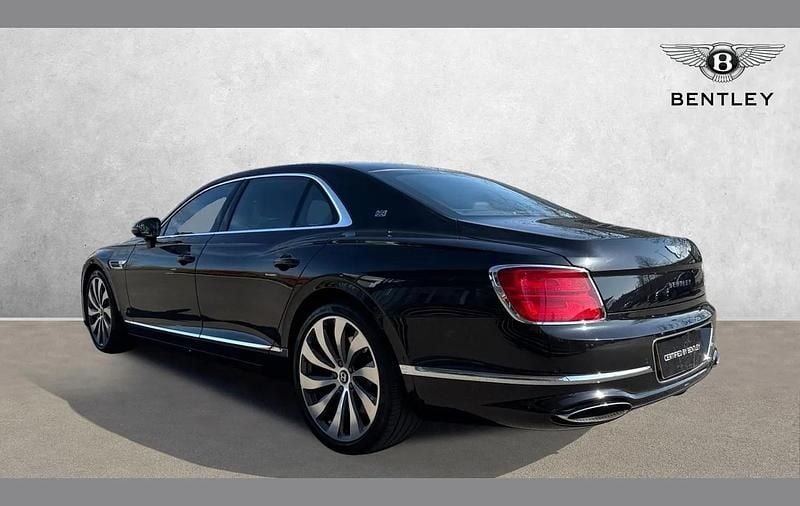 Used Bentley Flying Spur 635 HP (467 kW) 2020 Black Sedan