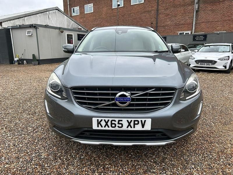 Used Volvo XC60 SE Lux 190 HP (139 kW) 2015 Grey SUV
