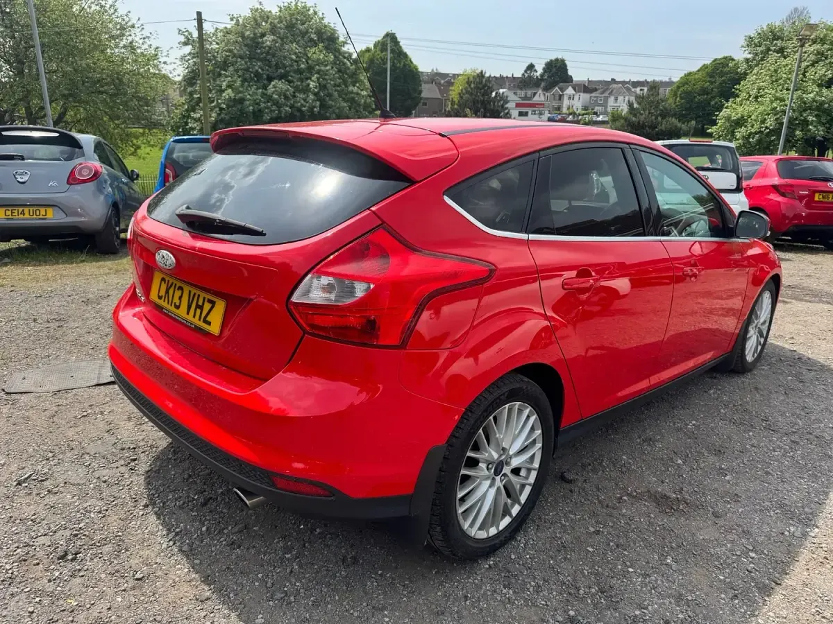 Used Ford Focus Zetec 2013 Red Hatchback