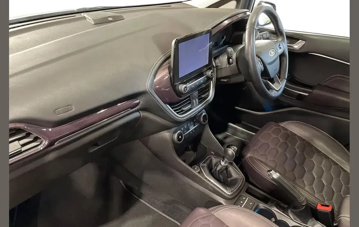 Used Ford Fiesta Vignale 138 HP (101 kW) 2018 Silver Hatchback