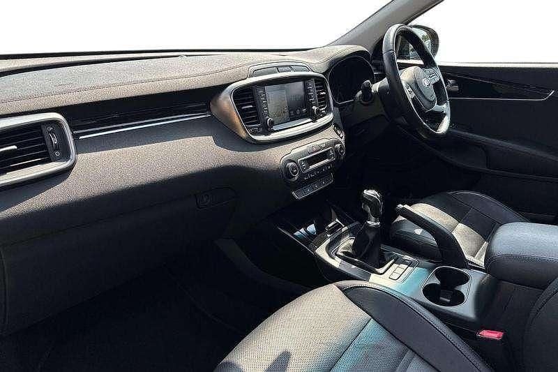 Image 2/4