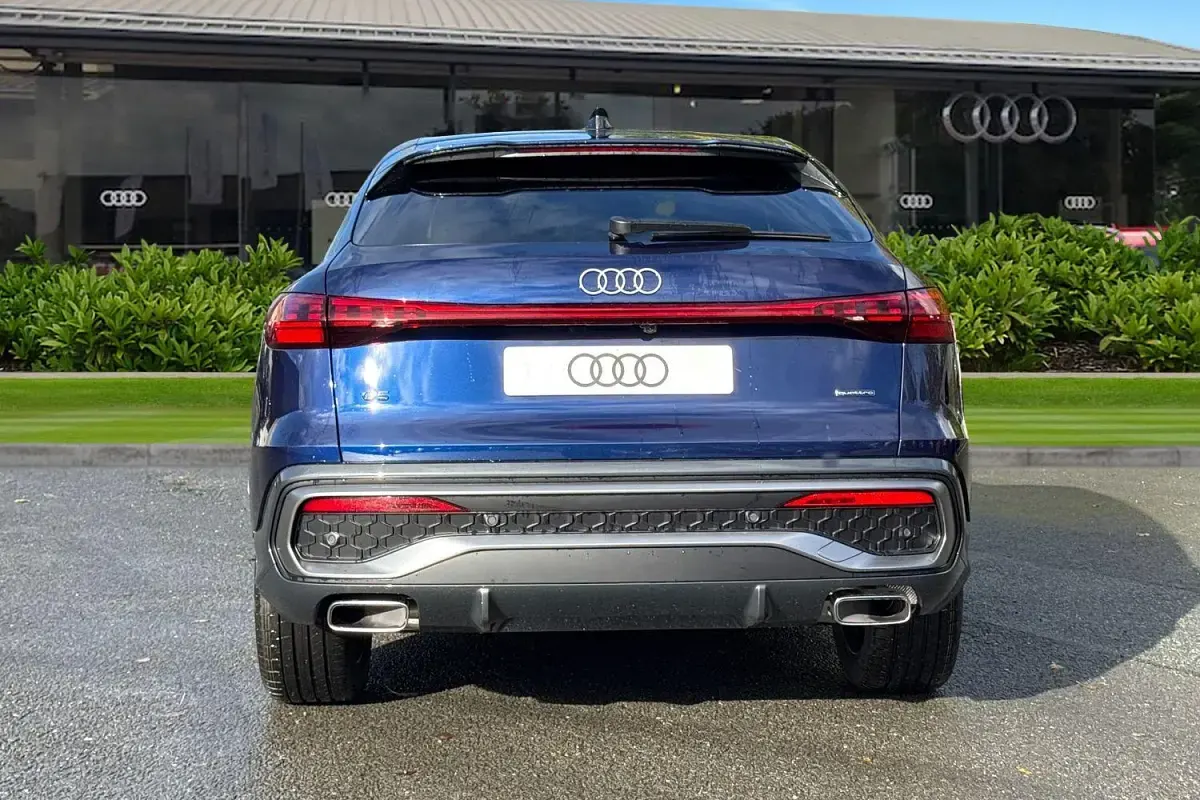 Ny Audi Q5 Sportback S-Line 204 HK (150 kW) 2025 Blå SUV