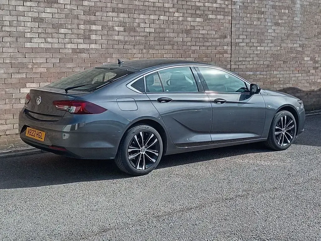 Used Vauxhall Insignia Design Edition 122 HP (89 kW) 2022 Grey Hatchback