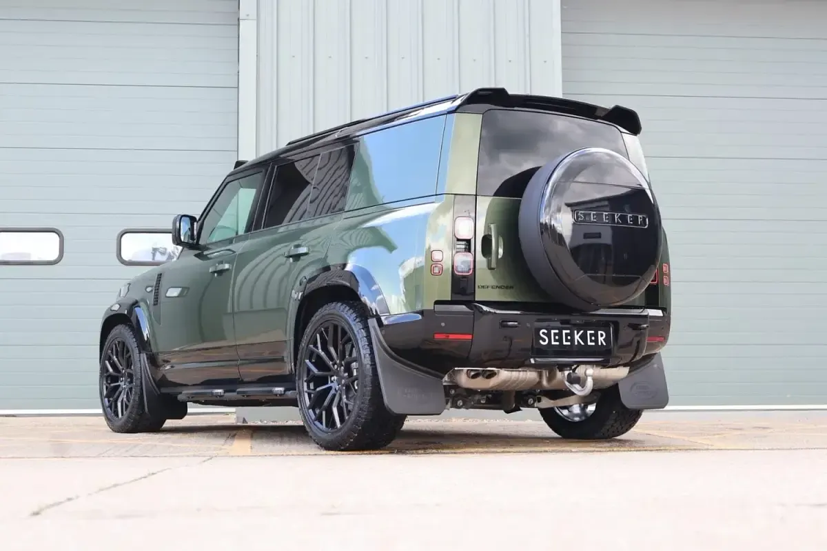 New Land Rover Defender Dynamic 2026 SUV