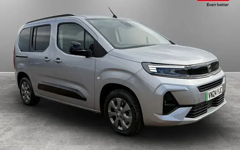 Used Vauxhall Combo Ultimate 100 kW (136 HP) 2023 MPV