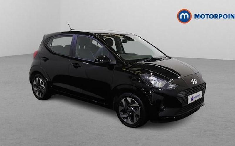 Used Hyundai i10 Advanced 63 HP (46 kW) 2025 Black Hatchback