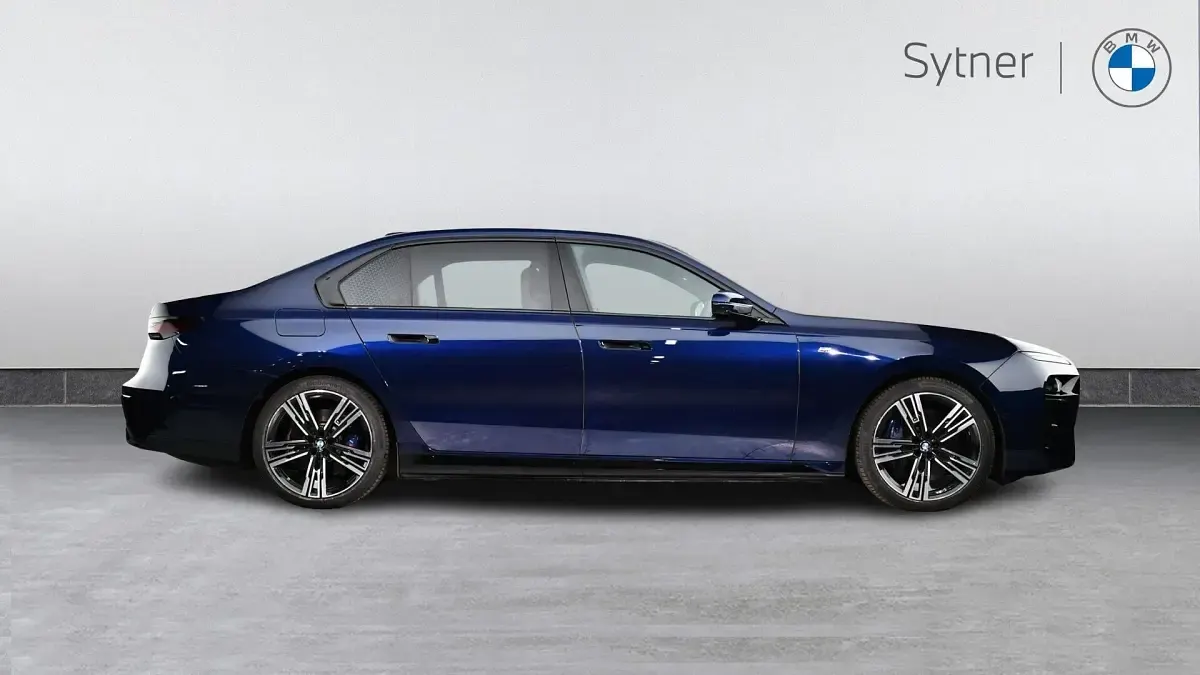 Usado BMW i7 M Sport 330 kW (449 CV) 2024 Azul Berlina