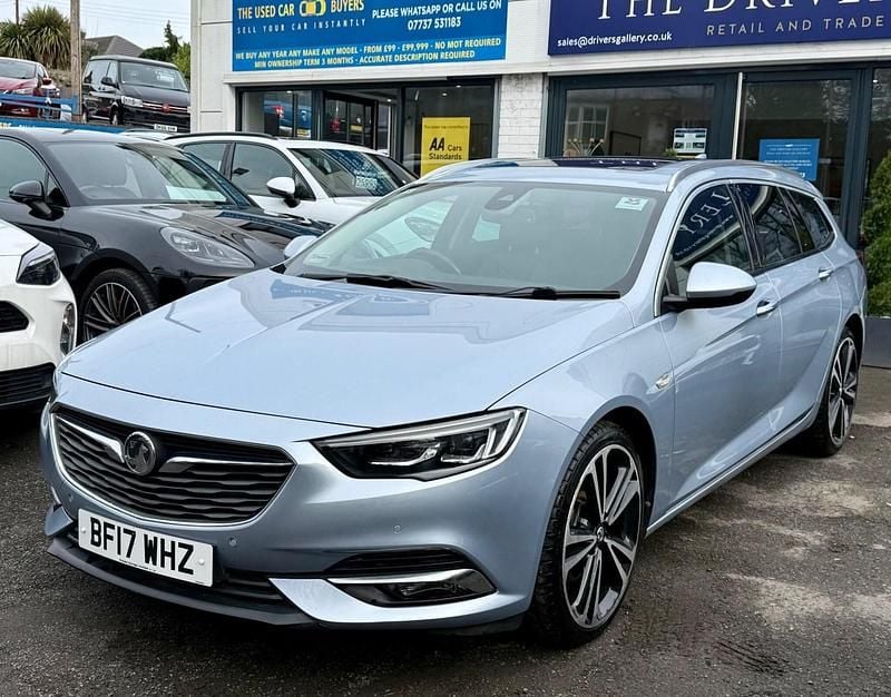 Used Vauxhall Insignia Elite 170 HP (125 kW) 2017 Silver Estate