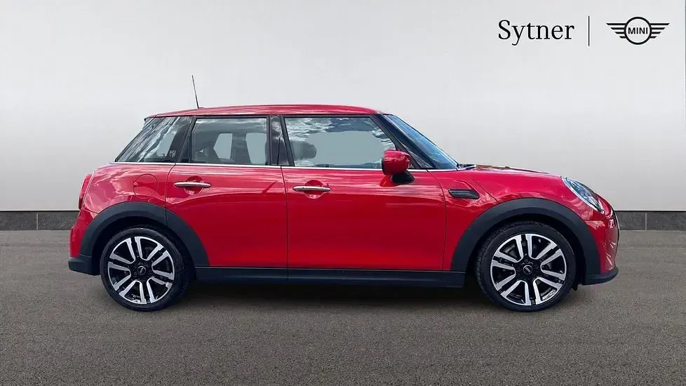 Used Mini Cooper Exclusive 134 HP (98 kW) 2023 Red Hatchback