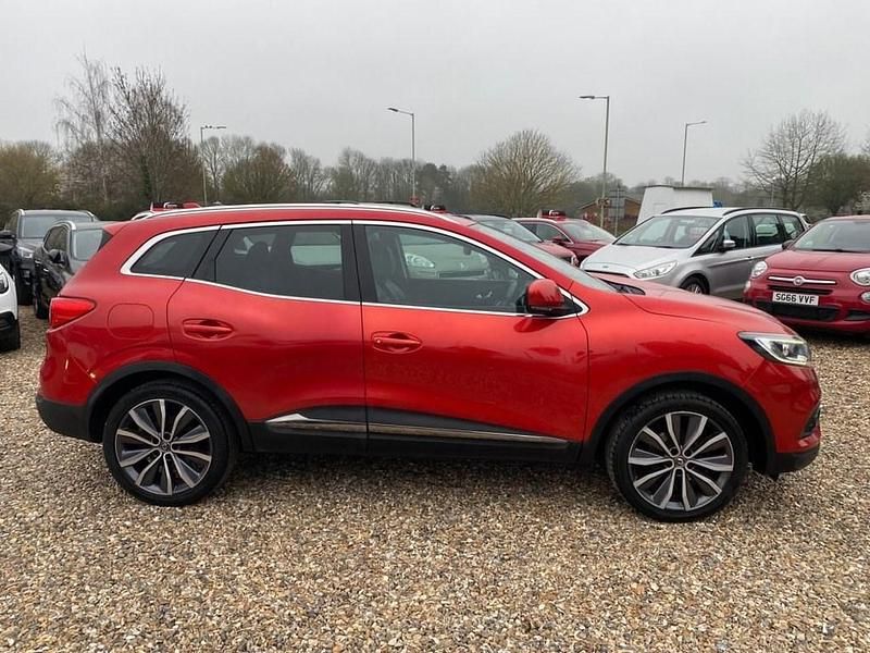 Usado Renault Kadjar Iconic 140 HP (102 kW) 2019 Vermelho SUV