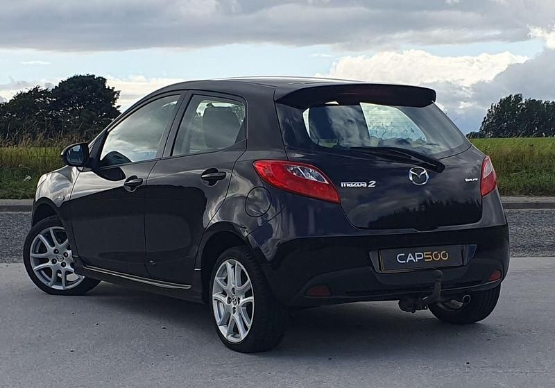 Used Mazda 2 2011 Red Hatchback