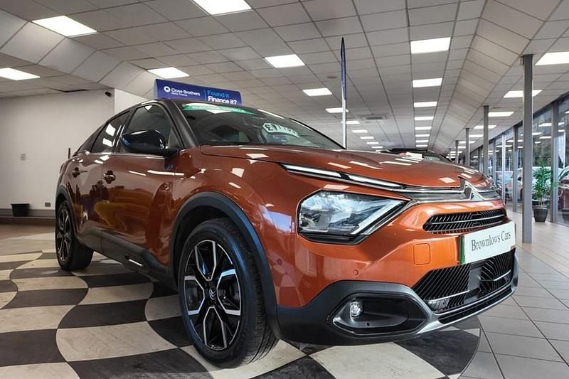 Brown Used 2022 Citroën e-C4 Shine Hatchback | £11,995 (A bit pricey) - Image 1/1