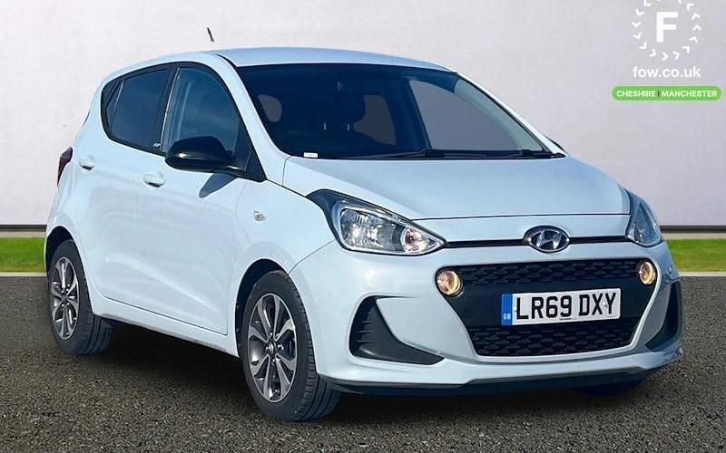 Used Hyundai i10 100 HP (73 kW) 2019 Grey Hatchback