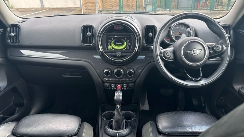 Image 4/4