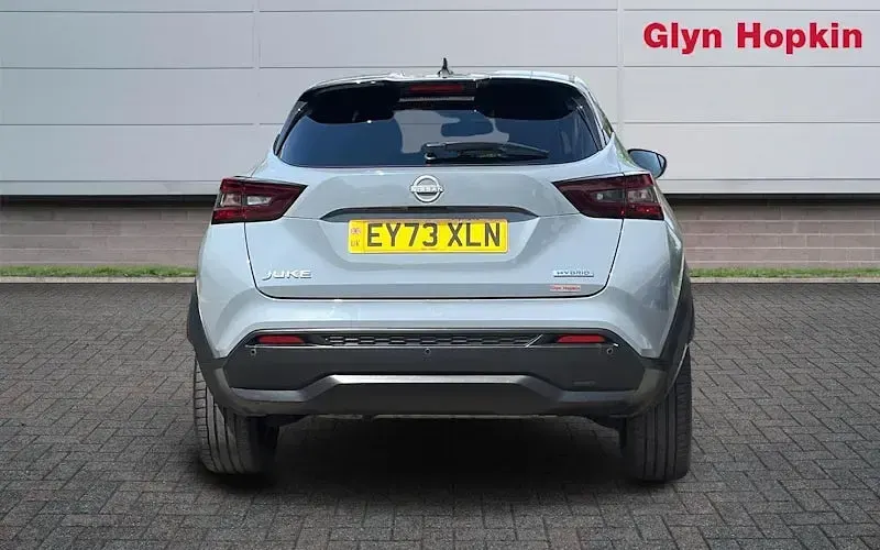 Used Nissan Juke Tekna 143 HP (105 kW) 2023 Grey SUV