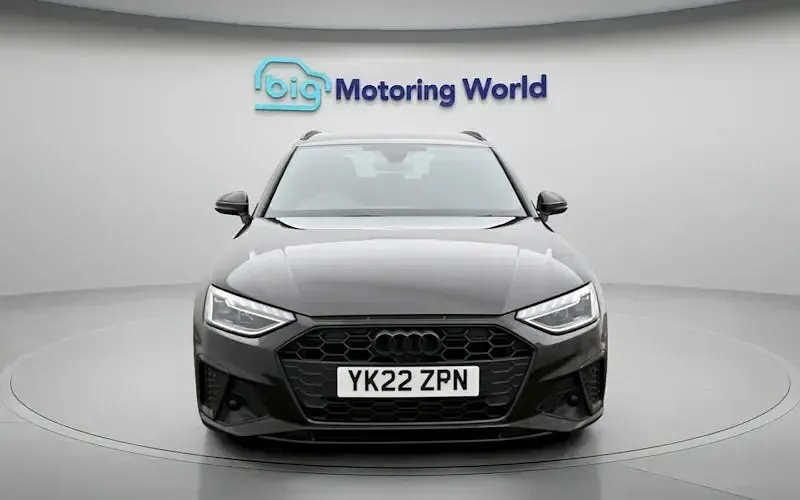 Begagnad Audi A4 Black Edition 150 HK (110 kW) 2025 Kombi