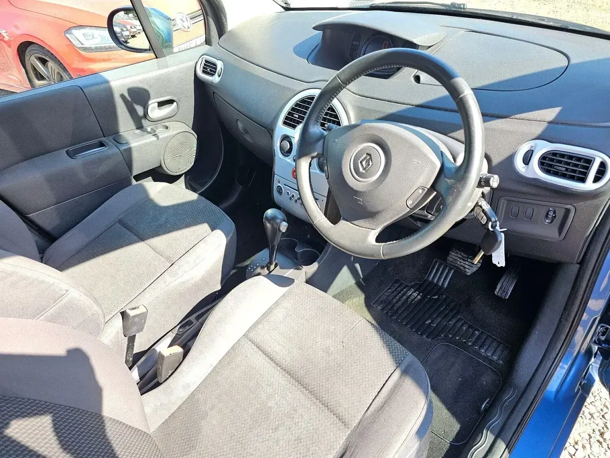Used Renault Grand Modus Dynamique 2011 Blue MPV