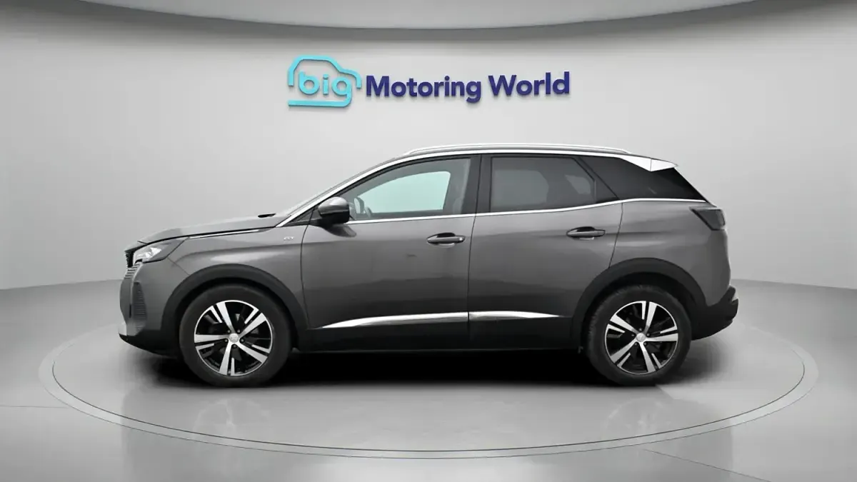Used Peugeot 3008 GT 130 HP (95 kW) 2021 Grey SUV