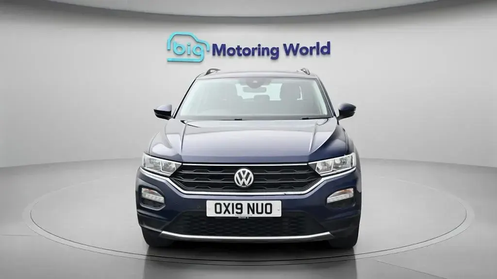 Used VW T-Roc SE 150 HP (110 kW) 2019 Blue SUV
