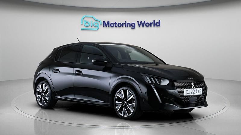 Used Peugeot 208 GT 99 HP (72 kW) 2022 Hatchback