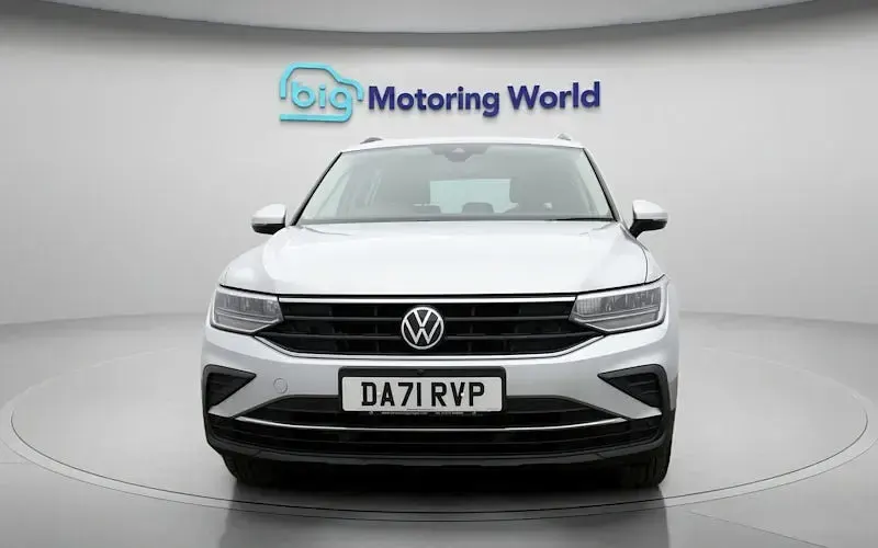 Used VW Tiguan Active 150 HP (110 kW) 2021 Silver SUV