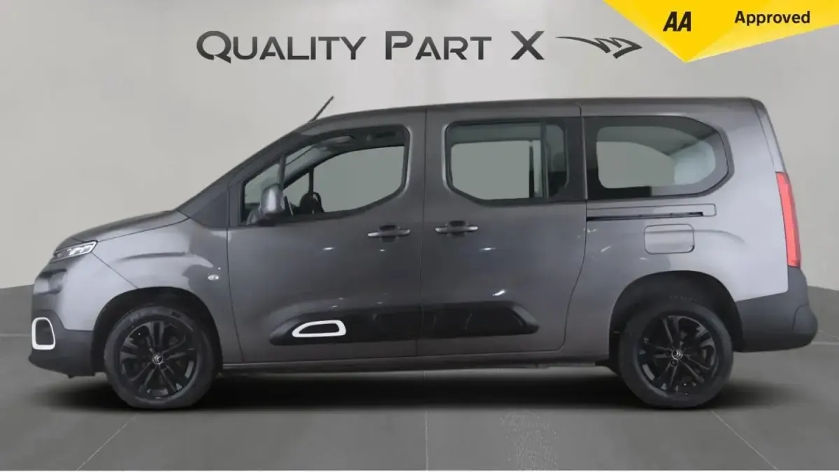 Usado Citroën Berlingo Flair 2020 Cinzento Monovolume