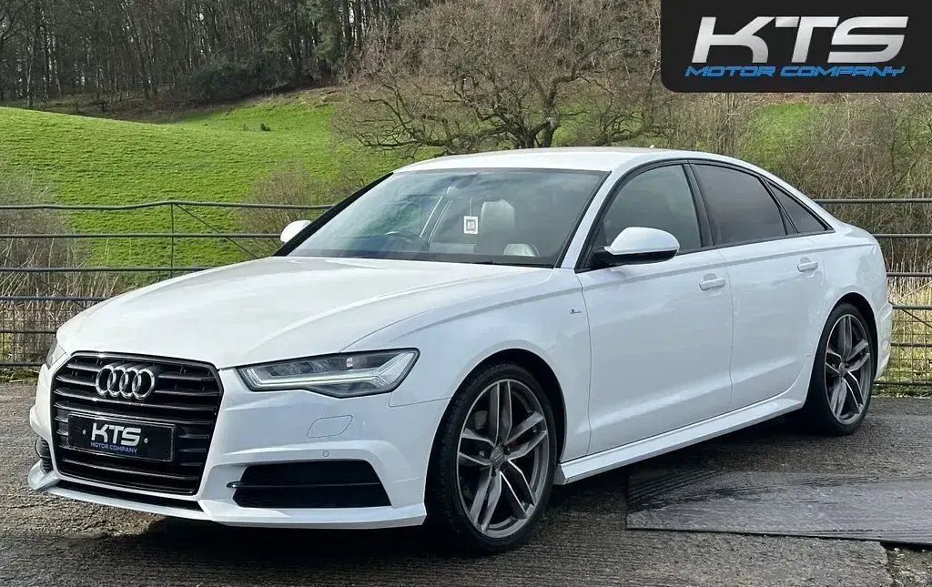 Used Audi A6 Black Edition 190 HP (139 kW) 2015 White Sedan