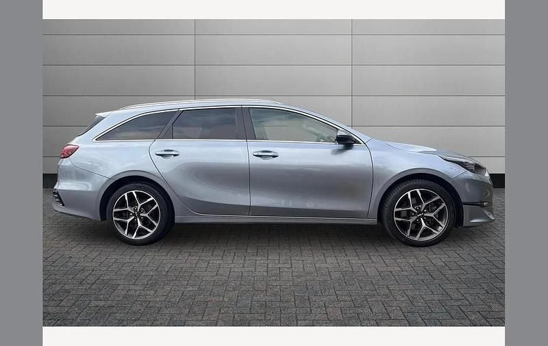Used Kia Ceed Sportswagon 158 HP (116 kW) 2022 Silver Estate