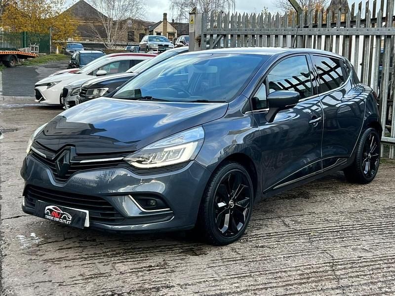 Used Renault Clio IV Dynamique 2018 Grey Hatchback