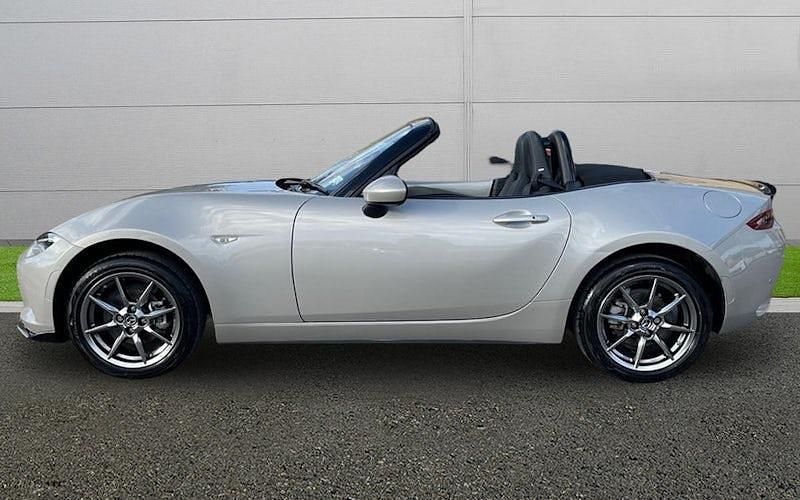 Used Mazda MX5 Inclusive 132 HP (97 kW) 2022 Silver Cabriolet