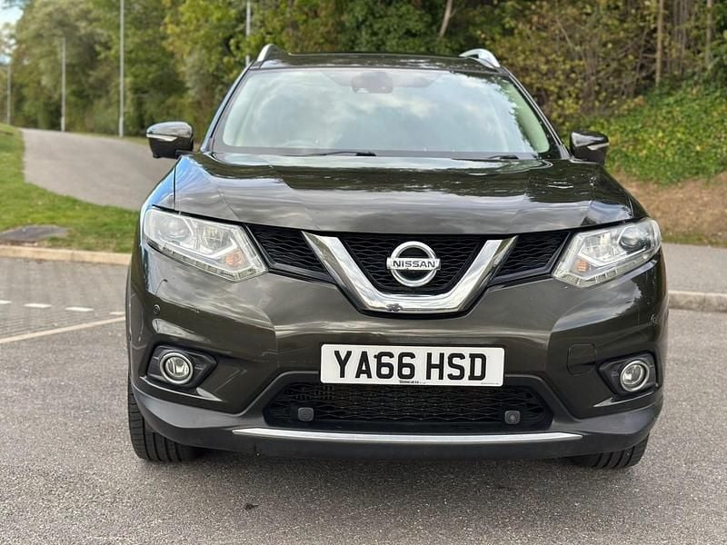 Green Used 2016 Nissan X-Trail Tekna SUV | £5,690 (Super price) - Image 1/4