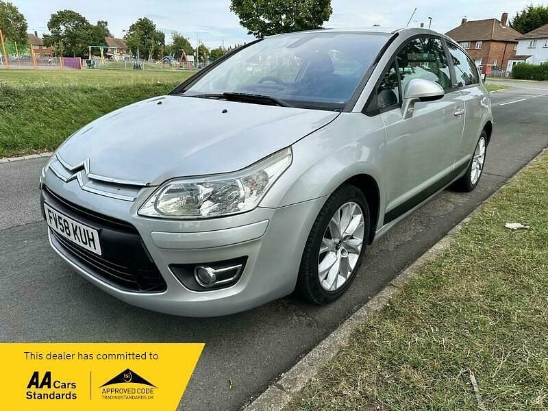 Used Citroën C4 VTR Sport 110 HP (80 kW) 2009 Silver Coupe