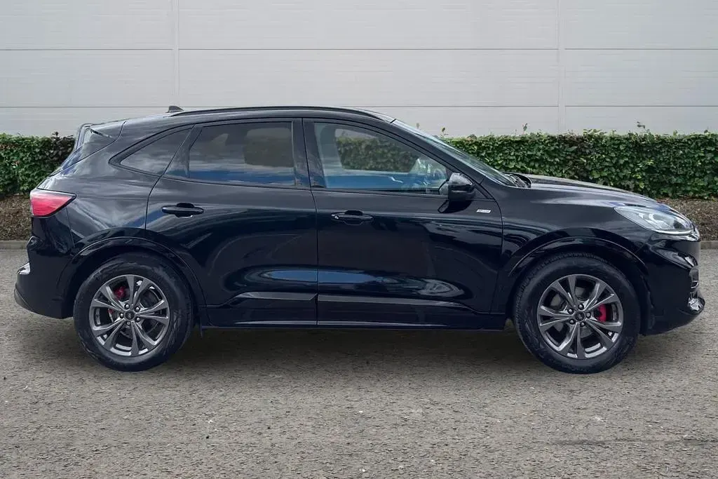 Used Ford Kuga ST-Line 150 HP (110 kW) 2023 Black SUV