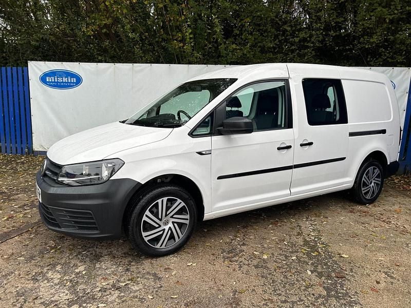 White Used 2019 VW Caddy Maxi MPV | £11,499 (Fair price) - Image 1/4