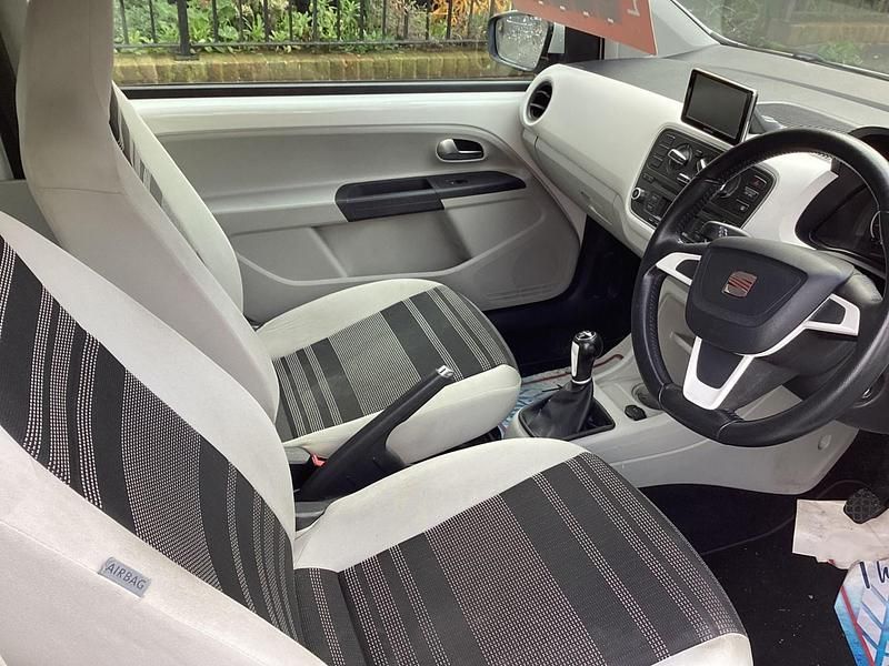 Used Seat Mii 2014 White Hatchback