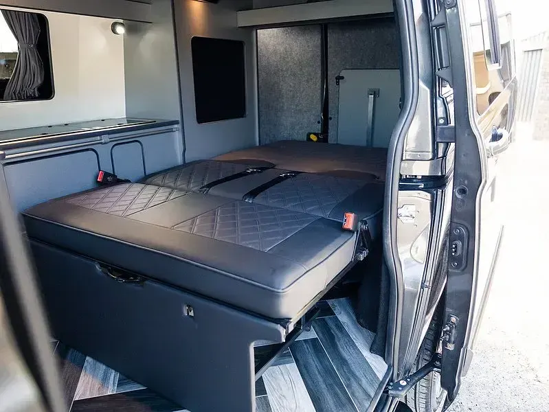 Used Ford Transit Custom Limited 130 HP (95 kW) 2018 Grey Van