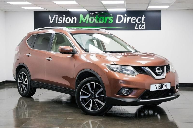 Used Nissan X-Trail N-TEC 130 HP (95 kW) 2016 Orange SUV