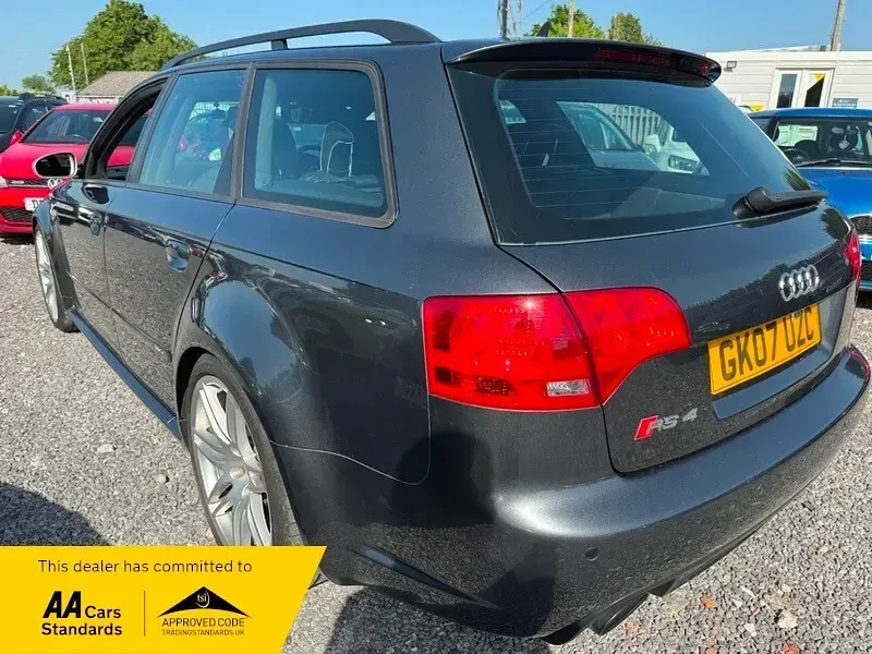 Used Audi RS4 420 HP (308 kW) 2007 Grey Estate