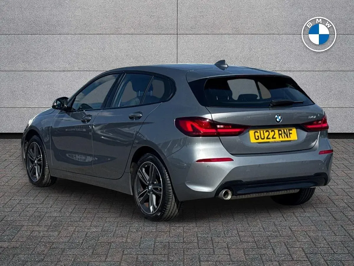 Used BMW 118 Sport Line 134 HP (98 kW) 2022 Grey Hatchback