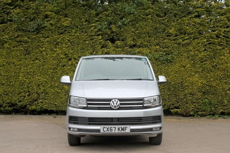 Usado VW Caravelle SE 147 HP (108 kW) 2017 Prateado Monovolume