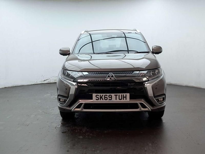 Used Mitsubishi Outlander P-HEV 2019 Brown Estate