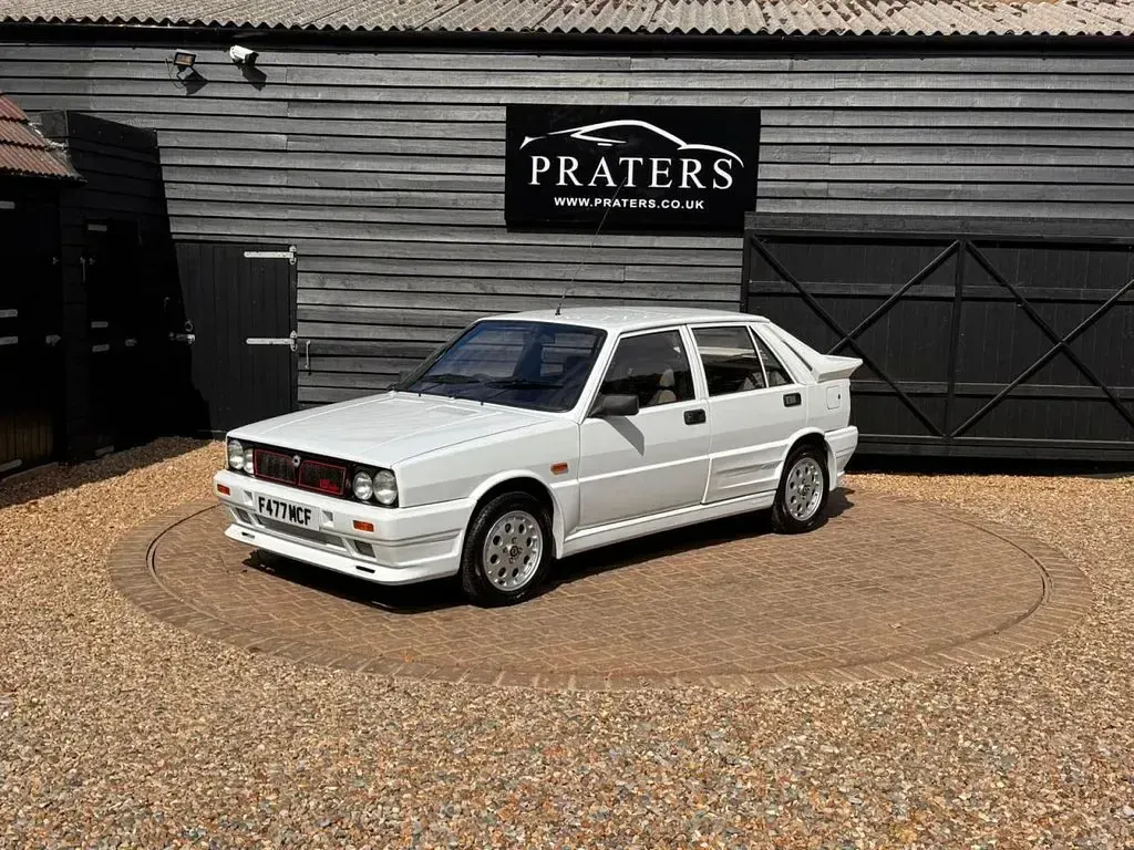 Used Lancia Delta 1988 White Hatchback