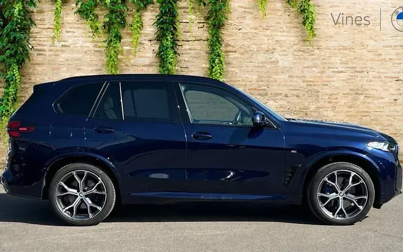 Used BMW X5 M Sport 298 HP (219 kW) 2025 Blue SUV