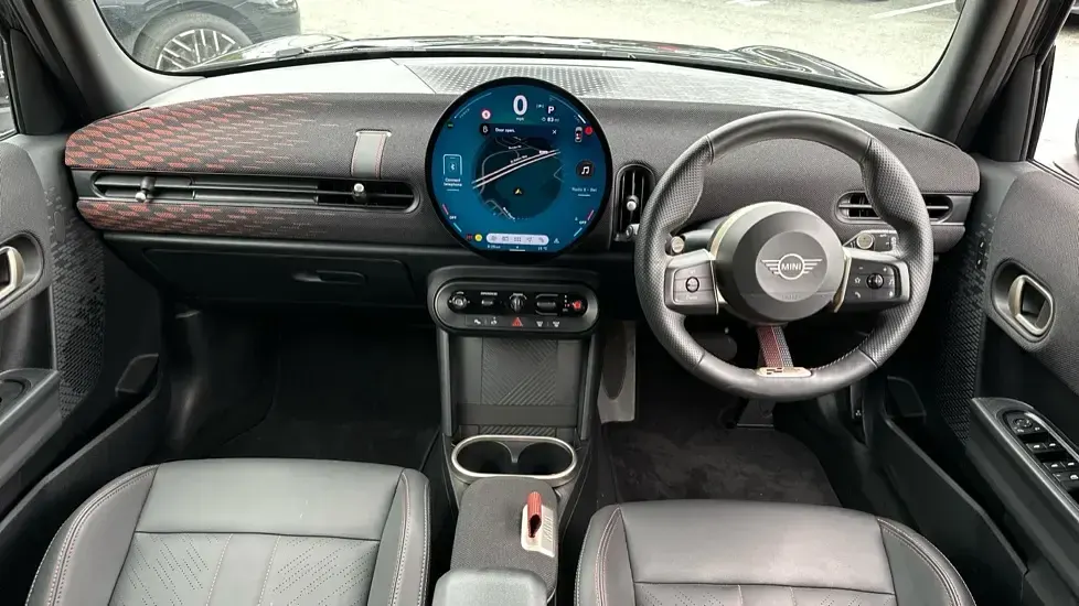 Used Mini Cooper Hatch 113 kW (154 HP) 2025 Black Hatchback