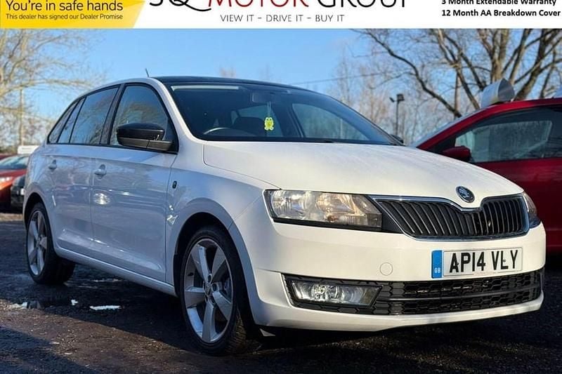 White Used 2014 Skoda Rapid Elegance Hatchback | £3,990 (Fair price) - Image 1/1