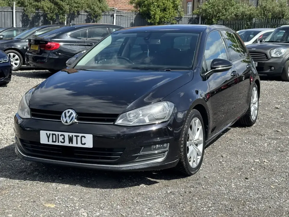 Second-hand VW Golf VII GT 150 CP (110 kW) 2013 Negru Hatchback