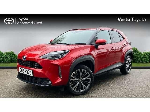 Used Toyota Yaris Cross 113 HP (83 kW) 2023 Red SUV