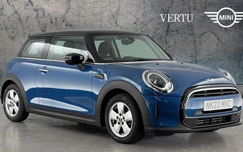 Begagnad Mini Cooper Classic 136 HK (100 kW) 2022 Blå Halvkombi